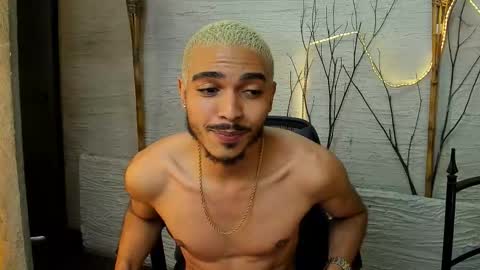 Snapshot of marcusrain_ chatting on February 2026 04:22:02 PM Marcus online show from February 2026 04:22:02 PM