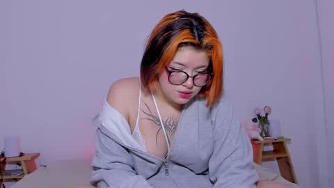 Snapshot of marcy_grey chatting on December 2024 12:13:01 AM danna online show from December 2024 12:13:01 AM