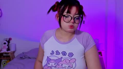 Snapshot of marcy_grey chatting on February 2025 12:03:02 PM danna online show from February 2025 12:03:02 PM