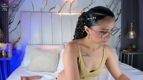 Marelyn online show from January 2026 05:05:01 PM