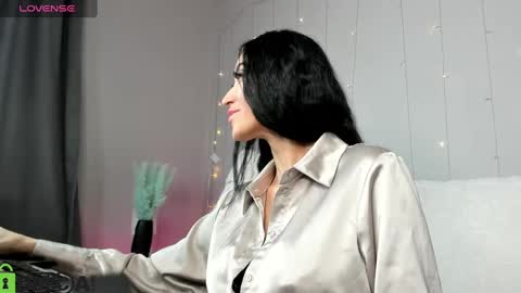 Margaret Clark online show from February 2025 08:57:01 AM