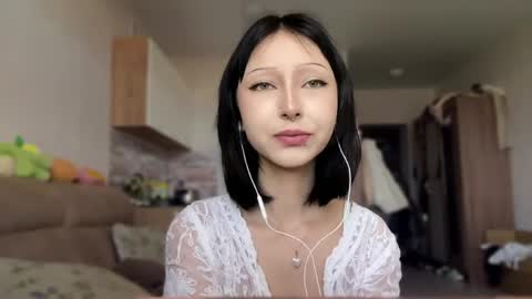 Snapshot of margarettasymon chatting on April 2026 10:31:01 AM Nikki online show from April 2026 10:31:01 AM