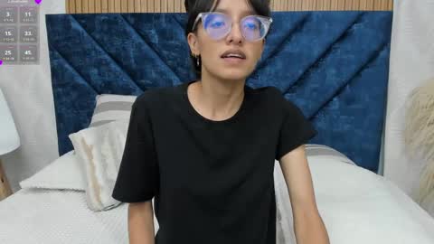 Aitana online show from February 2025 04:37:02 AM