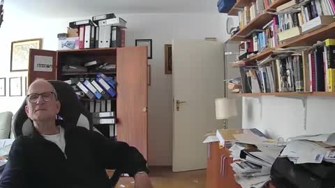 marginalie online show from September 2025 09:00:01 AM