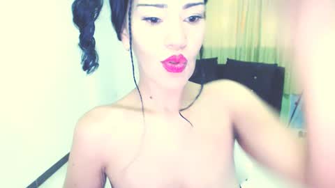 Snapshot of mari4you69 chatting on March 2025 12:01:01 PM mari4you69 online show from March 2025 12:01:01 PM