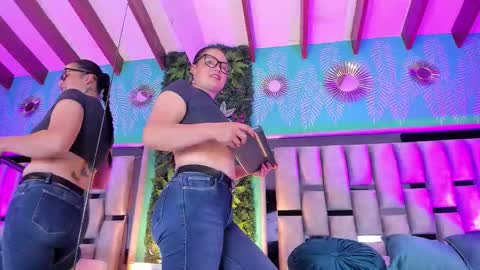 Snapshot of mari_cooper1 chatting on March 2026 09:58:02 PM Mari online show from March 2026 09:58:02 PM