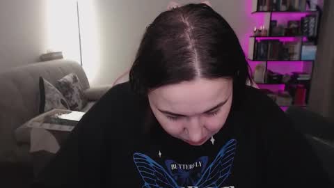 mari moore online show from February 2026 07:15:01 AM