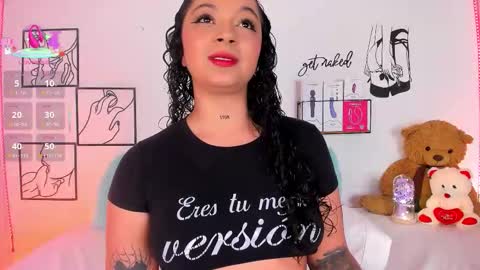 Snapshot of mari_sweett chatting on September 2025 08:54:01 PM Mari Sweett online show from September 2025 08:54:01 PM