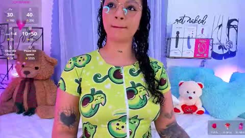Snapshot of mari_sweett chatting on March 2026 08:15:01 PM Mari Sweett online show from March 2026 08:15:01 PM