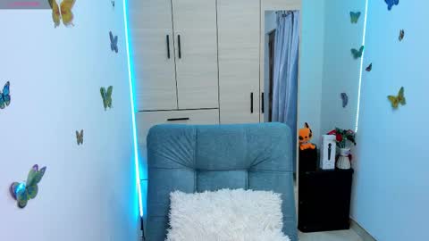 Maria camila online show from March 2026 12:40:01 AM