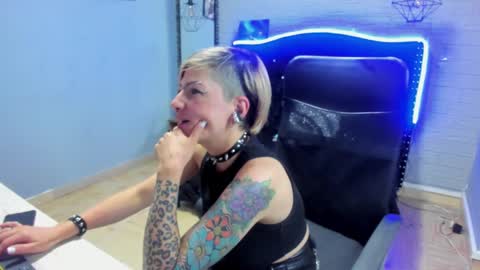 Snapshot of maria_fernandaxxx_ chatting on December 2024 04:01:01 AM Maria fernanda online show from December 2024 04:01:01 AM