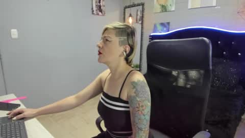 Snapshot of maria_fernandaxxx_ chatting on December 2024 12:16:02 PM Maria fernanda online show from December 2024 12:16:02 PM