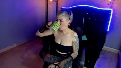 Snapshot of maria_fernandaxxx_ chatting on January 2025 06:38:02 AM Maria fernanda online show from January 2025 06:38:02 AM
