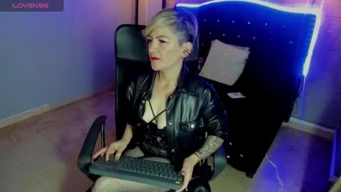Snapshot of maria_fernandaxxx_ chatting on January 2025 10:51:02 PM Maria fernanda online show from January 2025 10:51:02 PM