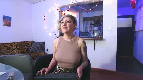 Snapshot of maria_fernandaxxx_ chatting on February 2025 11:55:01 AM Maria fernanda online show from February 2025 11:55:01 AM