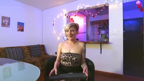 Snapshot of maria_fernandaxxx_ chatting on February 2025 02:03:02 AM Maria fernanda online show from February 2025 02:03:02 AM