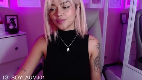  Instagram soymj01 online show from November 2025 08:32:01 PM