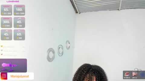 V A N E S S A  online show from February 2025 08:58:01 AM