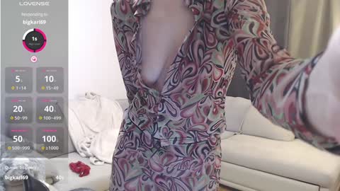 Snapshot of maria_lisica chatting on December 2024 08:20:02 AM Mari online show from December 2024 08:20:02 AM