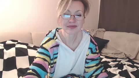 Snapshot of maria_lisica chatting on February 2025 07:13:01 PM Mari online show from February 2025 07:13:01 PM