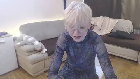 Mari online show from April 2026 02:53:01 PM