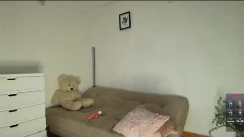 Snapshot of maria_petit chatting on January 2025 03:15:01 AM M. online show from January 2025 03:15:01 AM