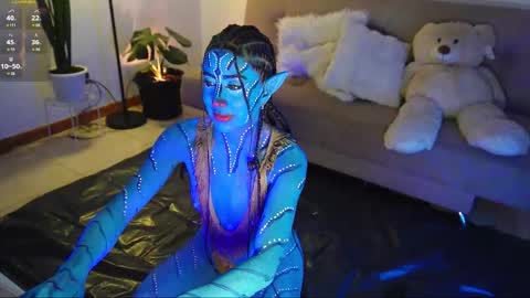 M. online show from October 2025 10:33:02 PM