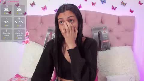 Snapshot of maria_skinny_ chatting on March 2026 05:51:02 AM My name is Valentina online show from March 2026 05:51:02 AM