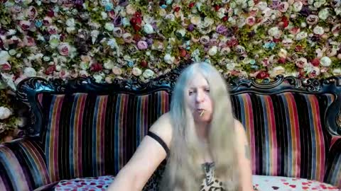 Snapshot of mariabelladonna chatting on November 2025 10:34:02 PM Maria online show from November 2025 10:34:02 PM