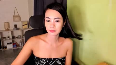 mariacarmi online show from December 2024 05:44:01 PM