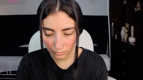 Snapshot of mariagh_ chatting on November 2025 07:35:01 PM Maria online show from November 2025 07:35:01 PM