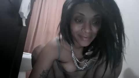 Snapshot of mariah255 chatting on April 2026 03:59:01 AM Mariah online show from April 2026 03:59:01 AM