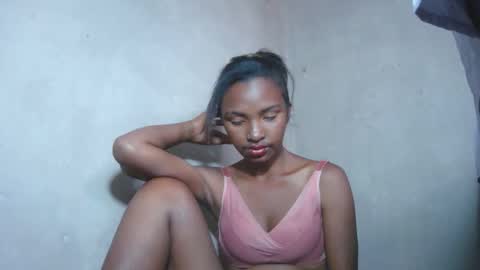 Maria online show from October 2025 09:53:02 AM