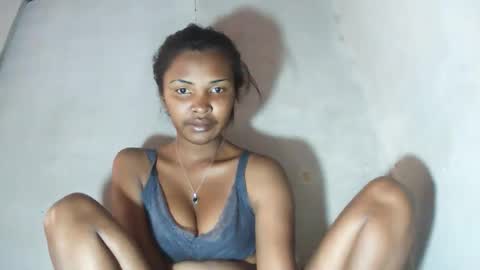 Snapshot of mariah586 chatting on February 2026 06:02:01 AM Maria online show from February 2026 06:02:01 AM