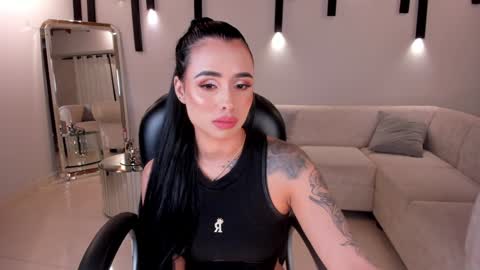 Snapshot of mariaherrera_ chatting on February 2025 06:48:01 AM MARIA HERRERA  online show from February 2025 06:48:01 AM