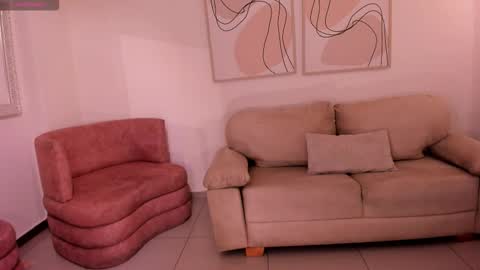 Snapshot of mariaherrera_ chatting on November 2025 09:58:01 PM MARIA HERRERA online show from November 2025 09:58:01 PM