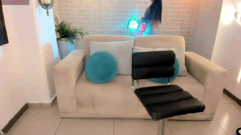 Snapshot of mariaherrera_ chatting on April 2026 11:35:01 PM MARIA HERRERA online show from April 2026 11:35:01 PM