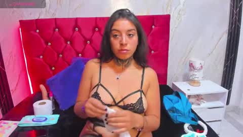 mariam_schubert online show from October 2025 04:29:02 PM