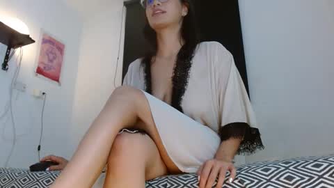 Mariam Calad online show from January 2025 04:05:01 AM