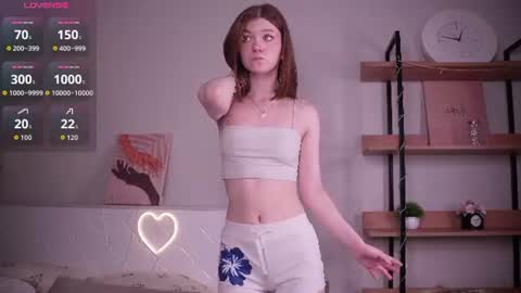 Snapshot of mariamcreedon chatting on July 2026 03:06:02 PM My name is Molly this is my first day online show from July 2026 03:06:02 PM
