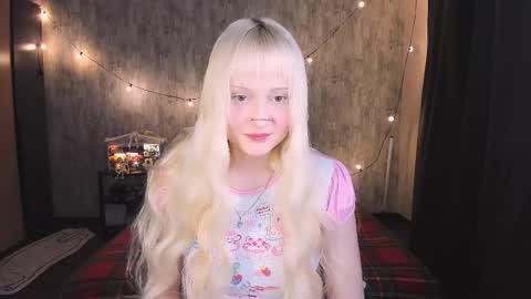 Snapshot of mariamilkis chatting on November 2025 12:10:02 AM Maria online show from November 2025 12:10:02 AM