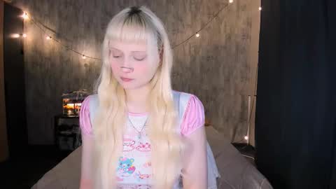 Snapshot of mariamilkis chatting on December 2025 04:50:02 AM Maria online show from December 2025 04:50:02 AM