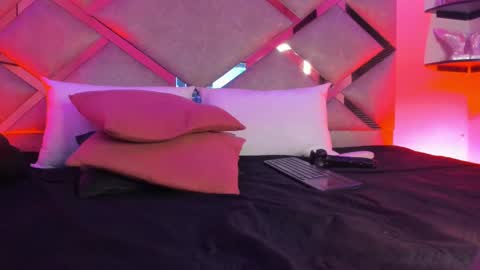 Snapshot of marian_pinzon chatting on March 2025 09:02:02 AM Marian online show from March 2025 09:02:02 AM