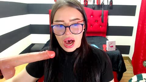 Marian online show from December 2024 02:12:02 AM