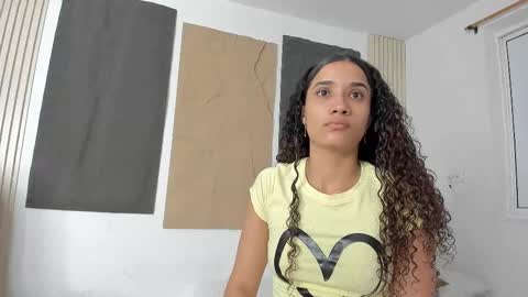 Marian online show from October 2025 10:54:02 AM