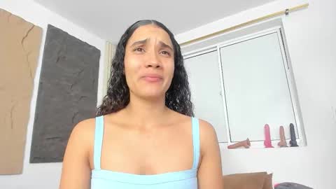 Marian online show from December 2025 10:57:02 AM