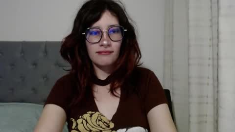 Mariana online show from February 2025 10:34:02 PM