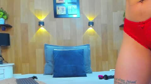 Snapshot of mariana_aangel chatting on February 2025 07:32:02 PM Mariana Angel online show from February 2025 07:32:02 PM