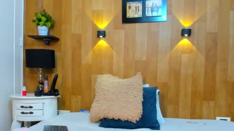 Snapshot of mariana_aangel chatting on February 2025 10:37:01 PM Mariana Angel online show from February 2025 10:37:01 PM