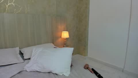 Snapshot of mariana_allen chatting on February 2025 06:40:02 AM Mariana Allen online show from February 2025 06:40:02 AM